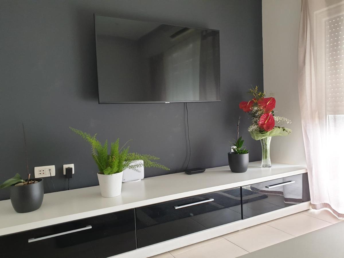 Apartman Lara Crikvenica Exteriör bild
