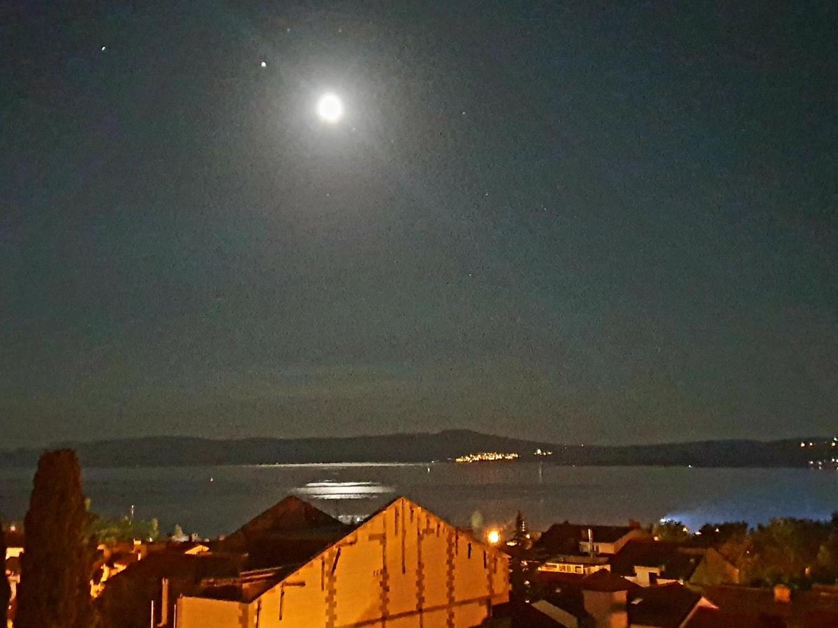 Apartman Lara Crikvenica Exteriör bild